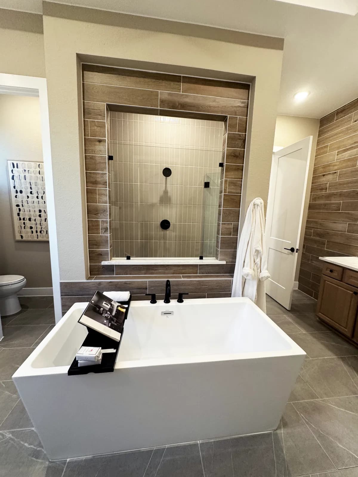 Custom bathroom by Drakon Builders
